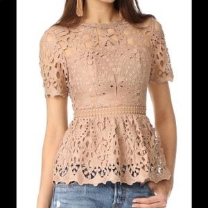 Ministry of style lace top